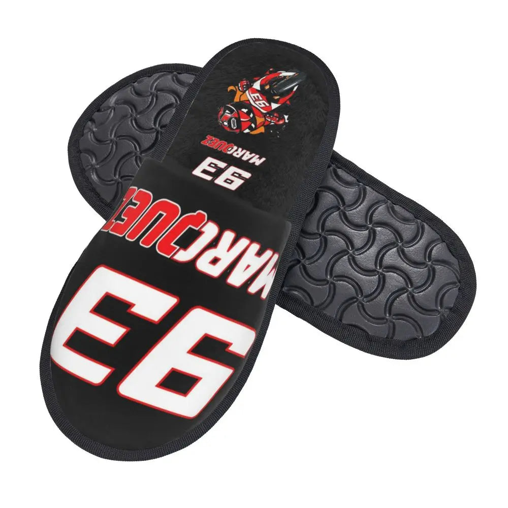 Pantuflas Logo 93 M.Márquez